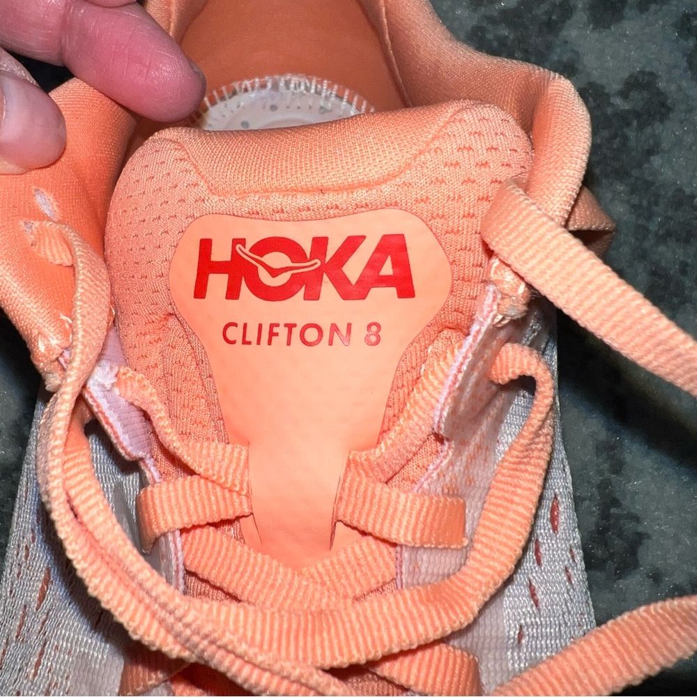 HOKA  Clifton 8